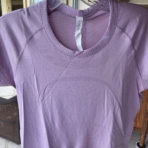 Lululemon Swiftly Tech Short Sleeve Shirt